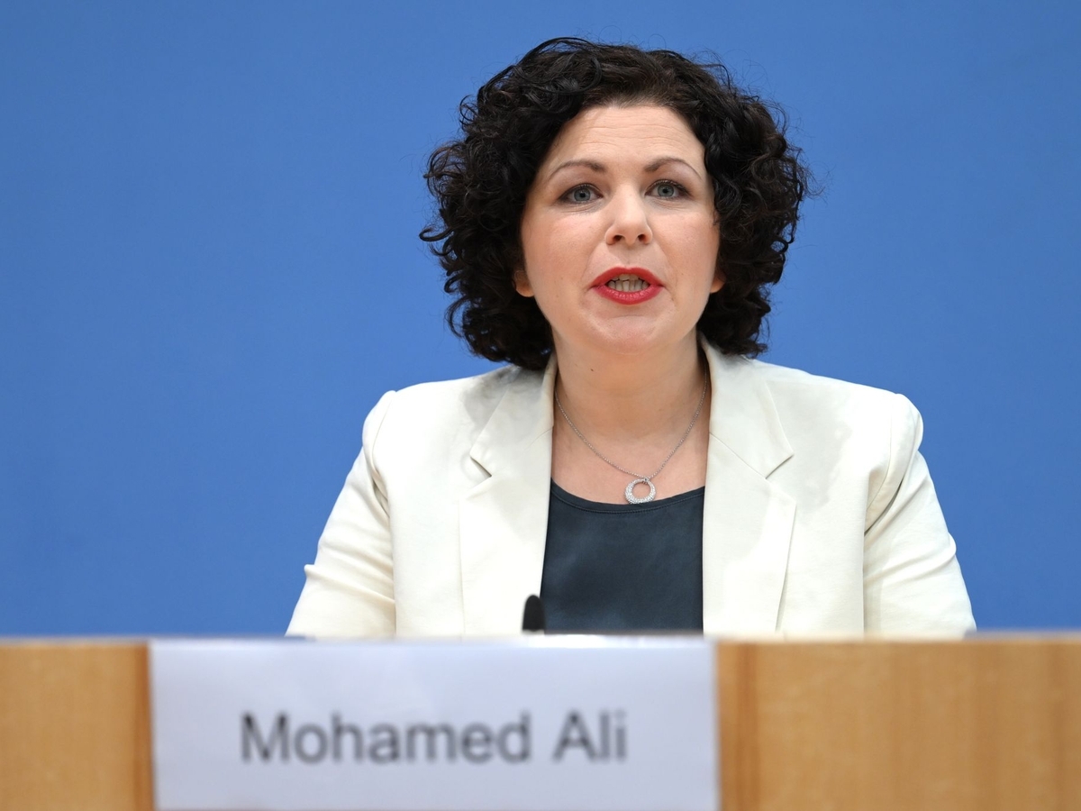 Amira Mohamed Ali leaves Left Party for Wagenknecht Party