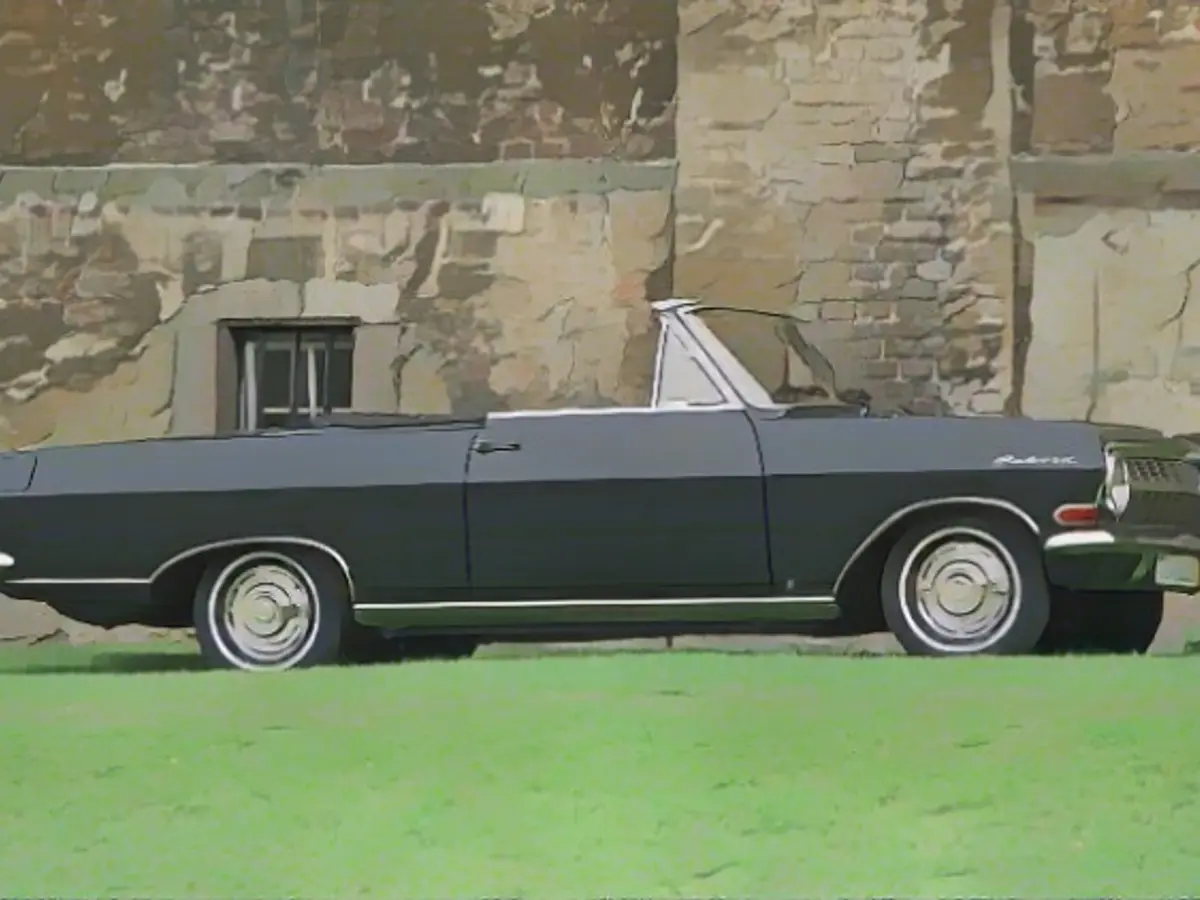Karossier Deutsch hat ein Cabriolet gebaut.