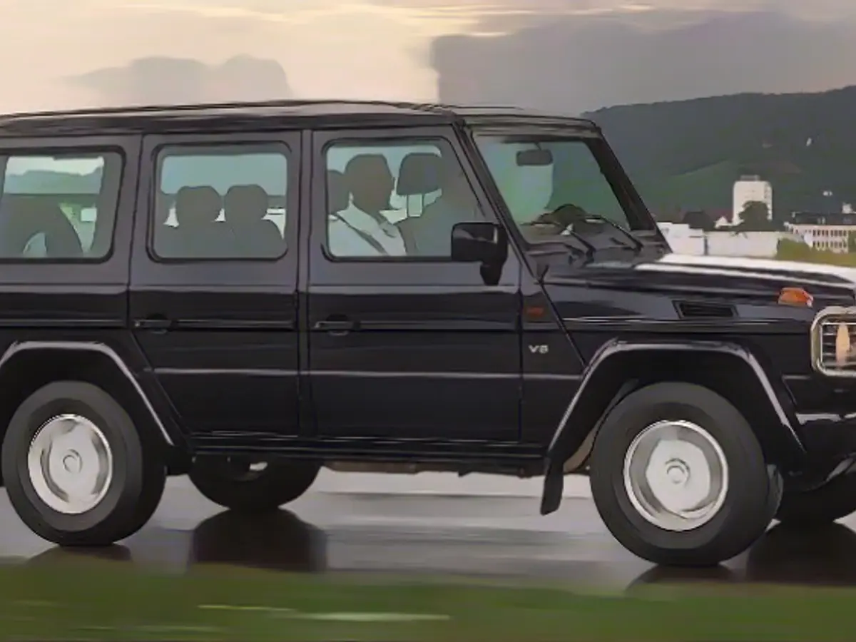 With an exterior length of just 4.77 meters, the G-Class was never a large car.