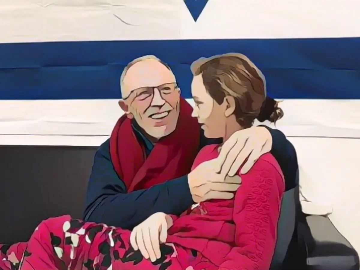 Emily's long-awaited reunion with her father Thomas