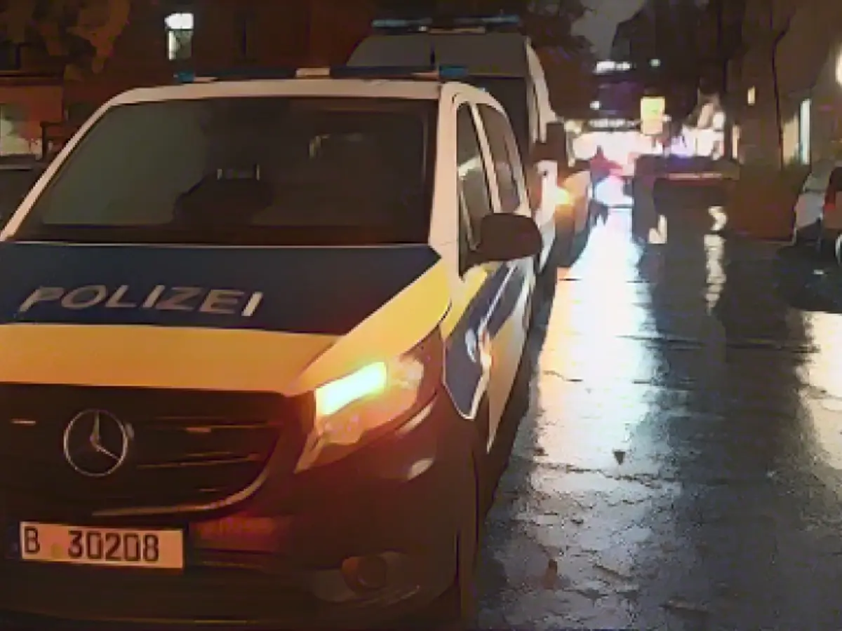 The individual was apprehended following the choke attack in Moabit but was unexpectedly released shortly afterwards