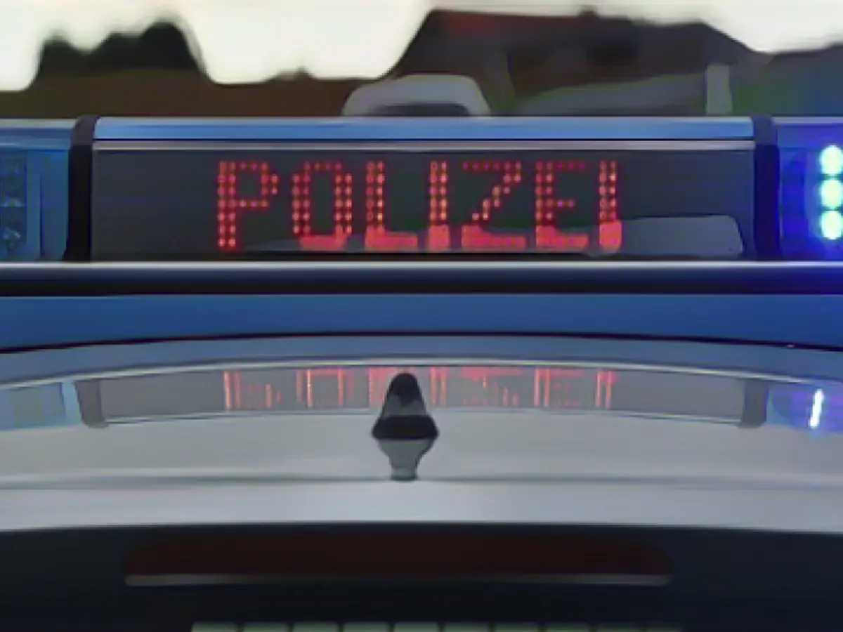 Diese Leute hätten für eine routinemäßige Polizeikontrolle anhalten sollen, aber stattdessen gaben....aussiedlerbote.de