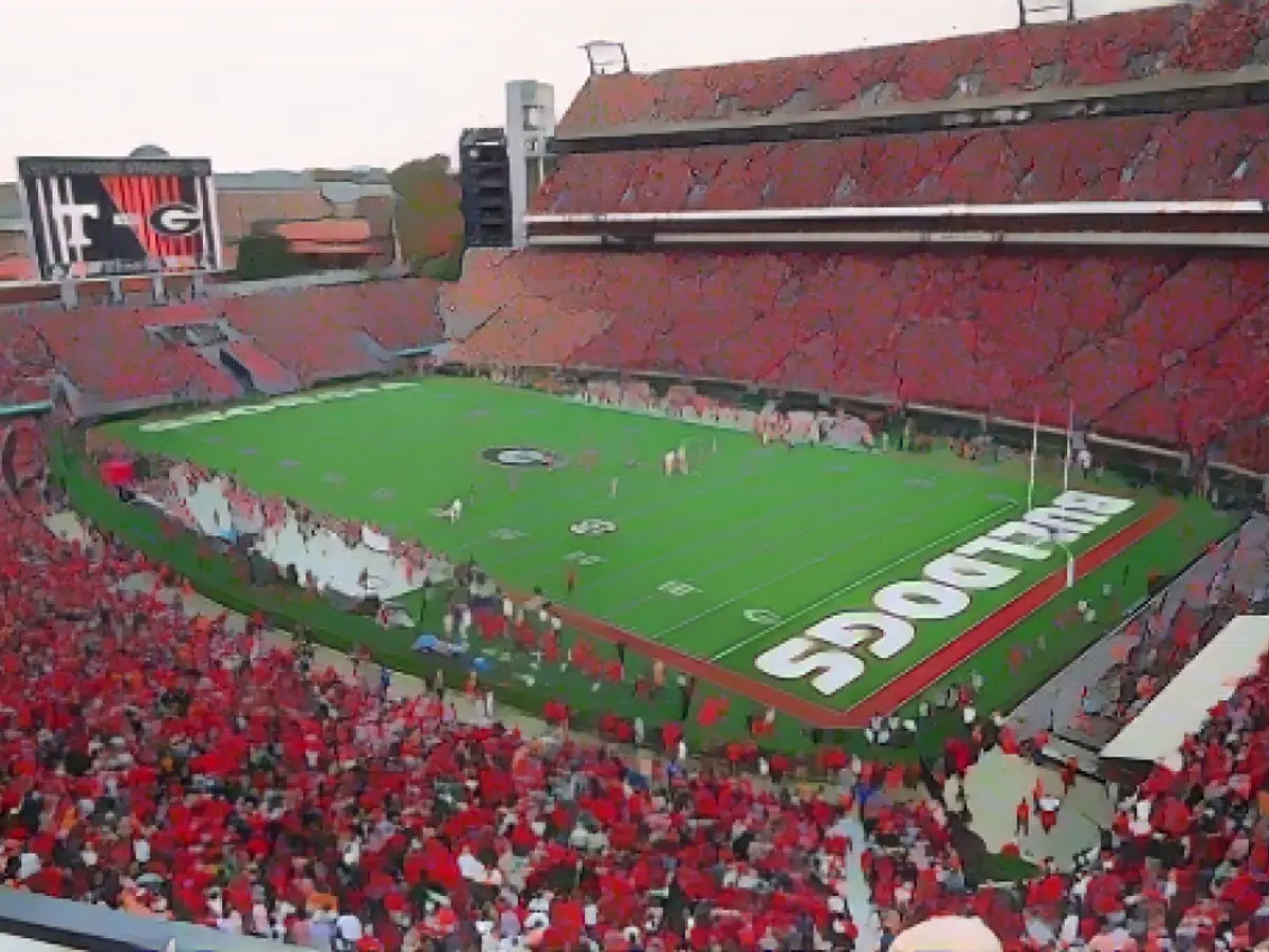Ein Überblick über das Sanford Stadium in Athens, Georgia, während des Spiels am Samstag zwischen den University of Georgia Bulldogs und den University of Tennessee Volunteers.
