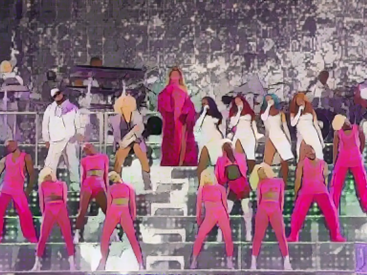 „Renaissance” Beyoncé z wynikiem 21 milionów dolarów jest na pierwszym miejscu w kasie