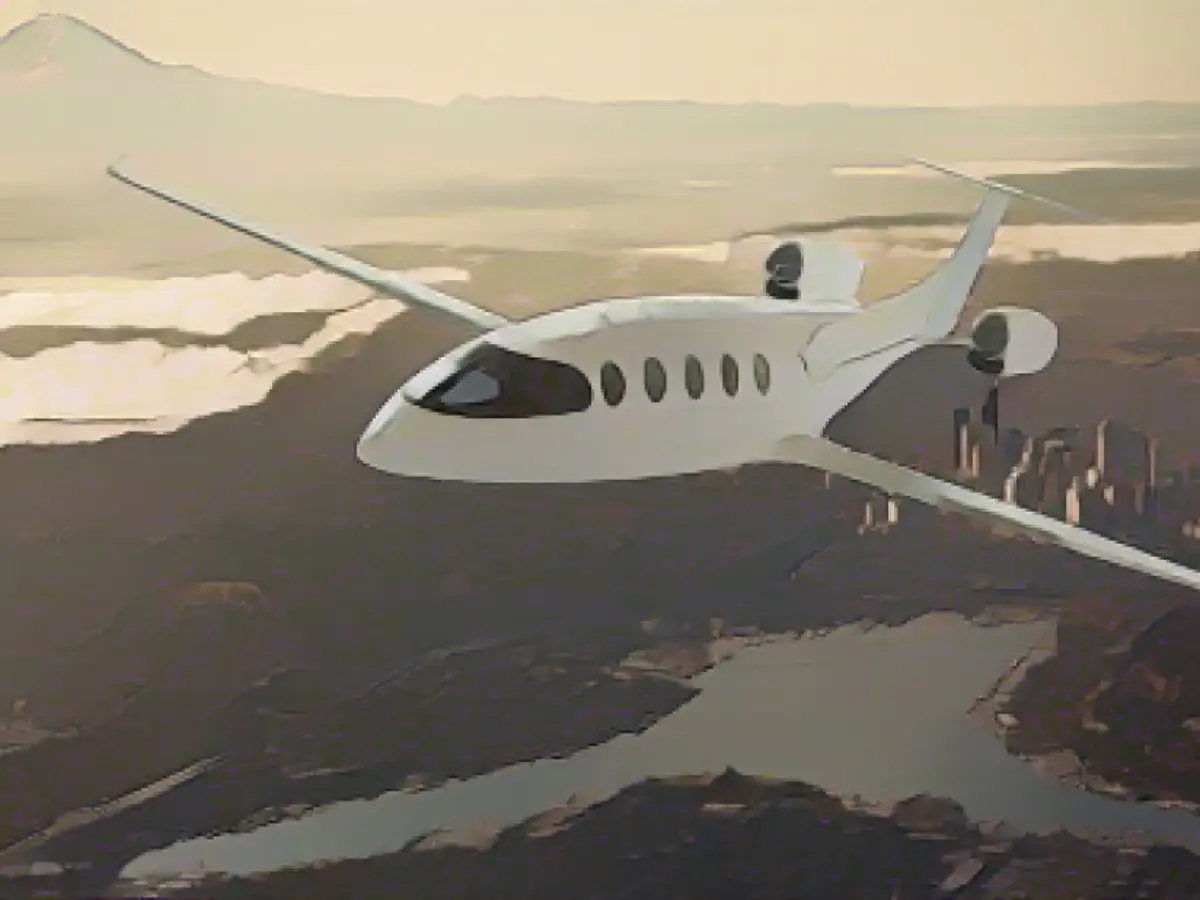 Другой подход к очищению неба предлагает компания Eviation Aircraft из штата Вашингтон, которая создала девятиместный полностью электрический самолет Alice, не производящий выбросов углекислого газа.