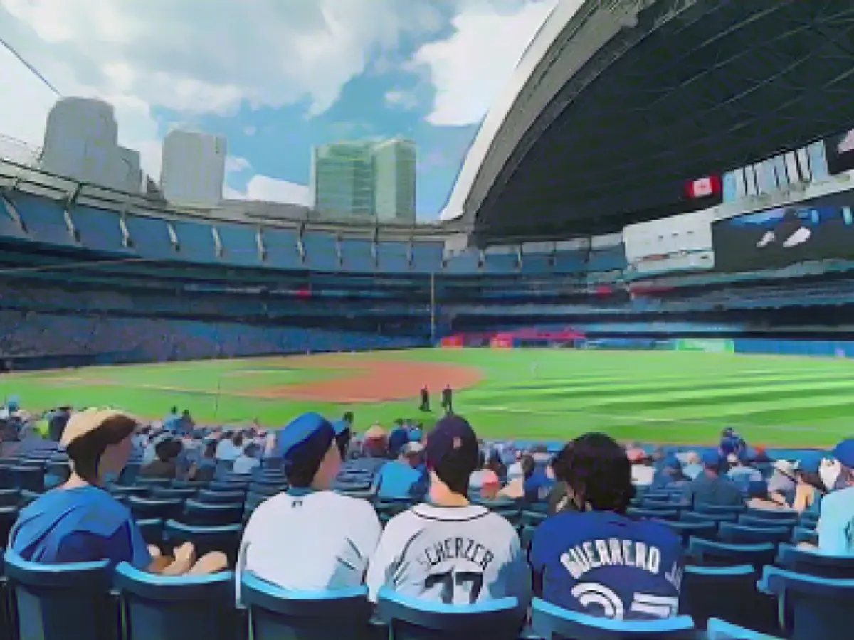 Sehen Sie sich das Spiel Blue Jays vs. Tigers aus einem räumlich getrennten Bereich im Rogers Center an.