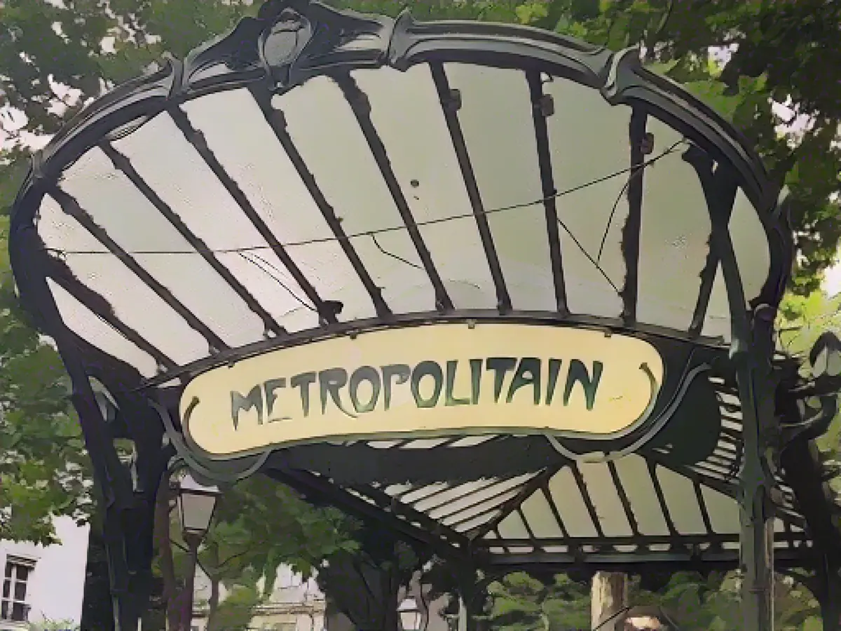 Alcune delle stazioni Métro più vecchie di Parigi sono opere d'arte.