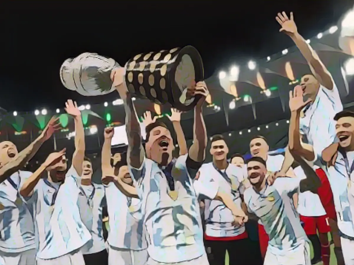 Argentinien gewann die verschobene Copa America 2020, die nach Brasilien verlegt wurde.