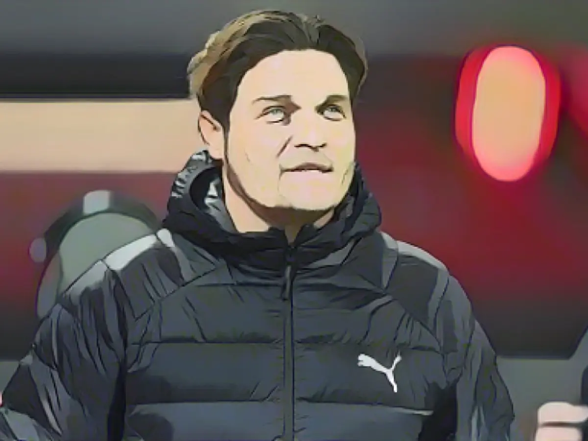 Edin Terzic, entrenador del BVB, quiere pasar el invierno en la Copa DFB.aussiedlerbote.de