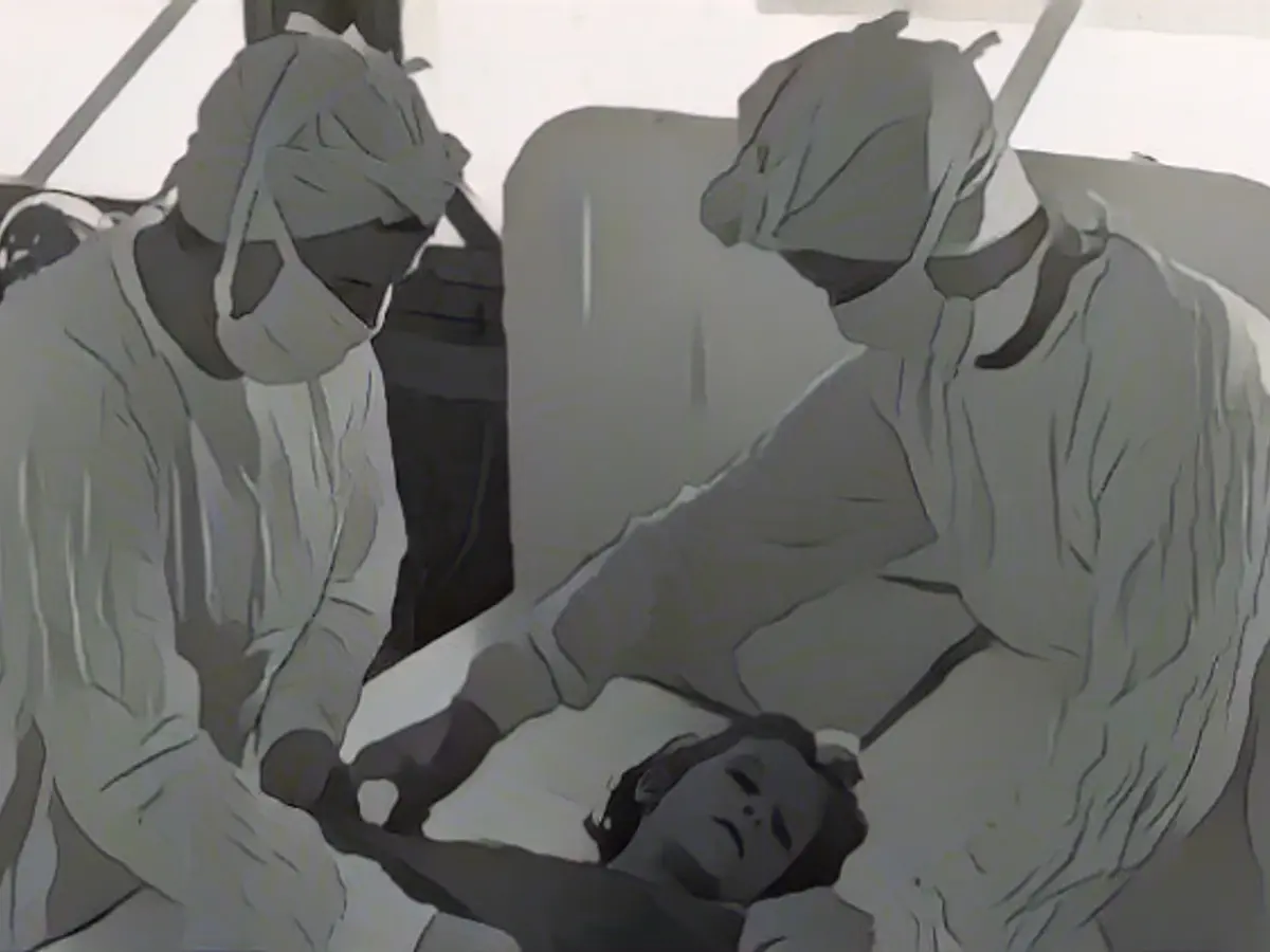 Im Sommer 1944 kümmerten sich Krankenschwestern in einem provisorischen Krankenhaus in Hickory um ein an Kinderlähmung erkranktes Kind.