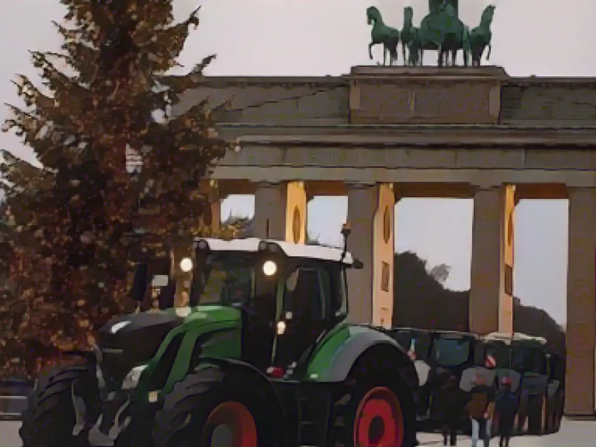 farmers-protest-with-tractors-in-berlin-against-tax-plans