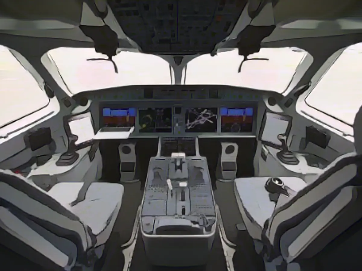 Bombardier hat das Flugzeug äußerst effizient konzipiert, mit leichten, ultrastarken kohlenstofffaserverstärkten Kunststoffflügeln und treibstoffeffizienten Düsentriebwerken.