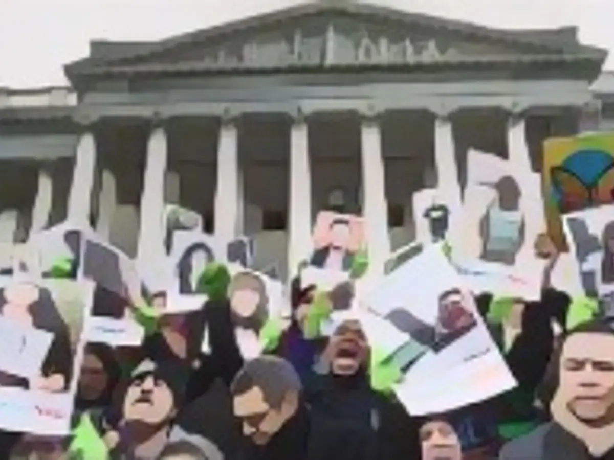 Menschen protestieren im Dezember 2017 in Washington, D.C. gegen die Abschaffung des Deferred Action for Childhood Arrivals-Programms.