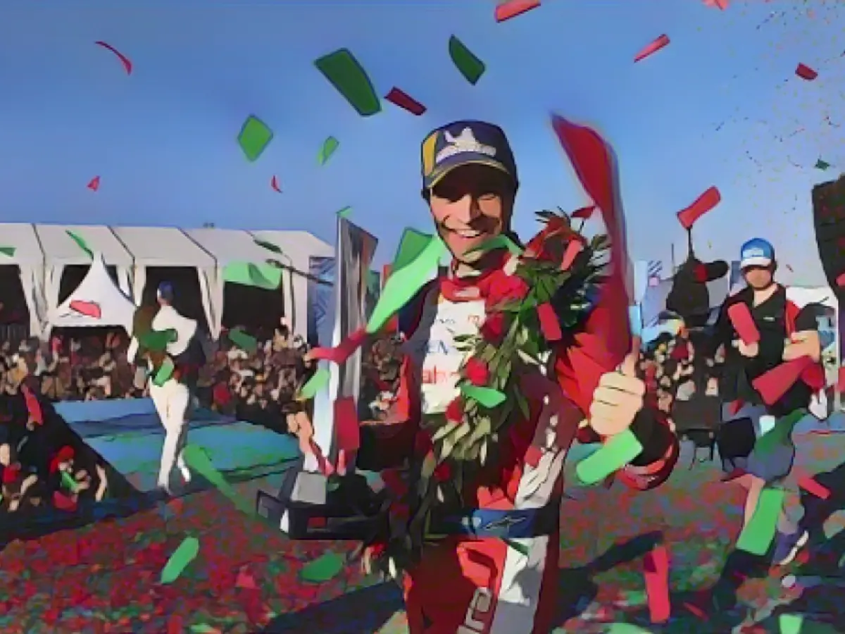 Жером д'Амброзио после финиша на подиуме в Саудовской Аравии одержал победу в Марракеше - свою третью в Формуле E - и вышел на первое место в чемпионате.