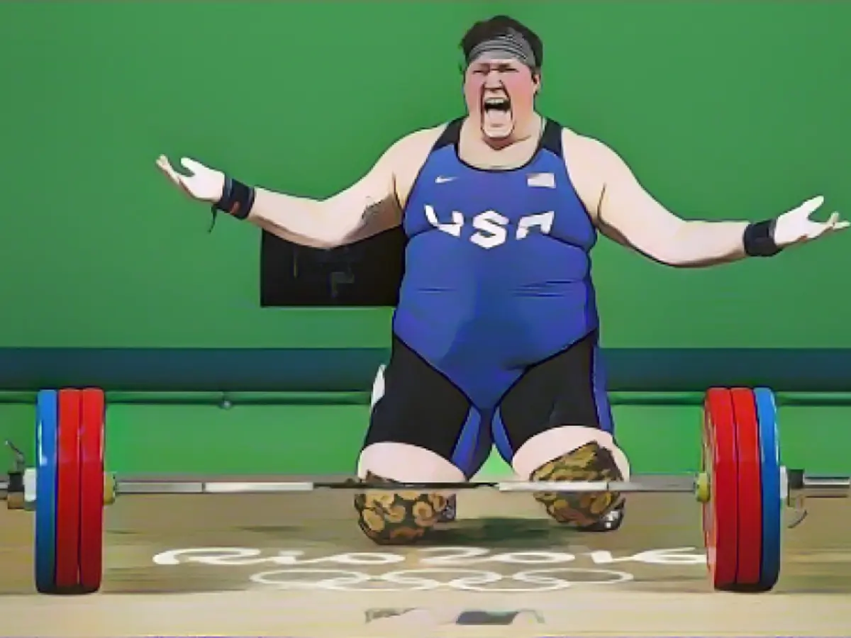 Die Amerikanerin Sarah Elizabeth Robles reagiert, nachdem sie im 75-kg-Gewichtheben der Frauen Bronze gewonnen hat.