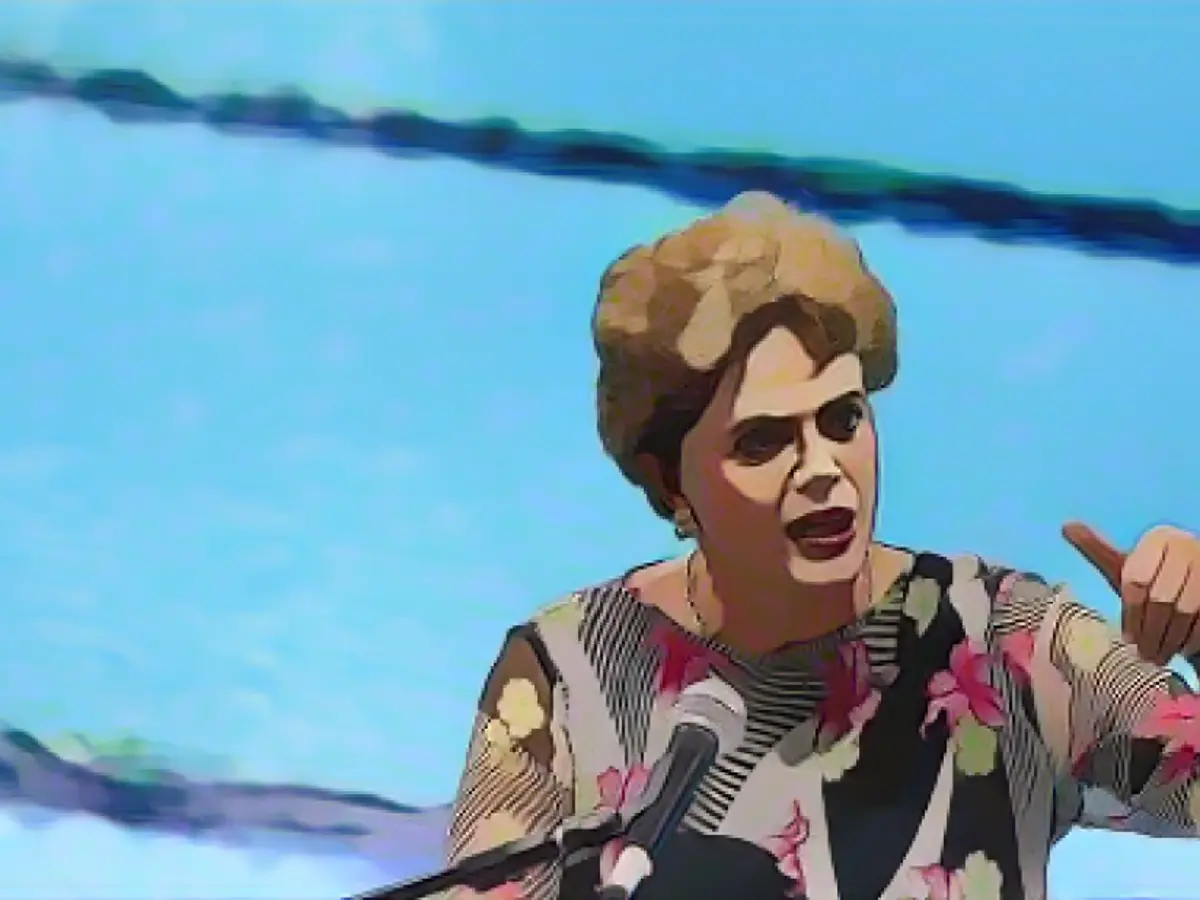 Präsidentin Dilma Rousseff, gegen die ein Amtsenthebungsverfahren droht, tritt immer noch in Olympia-Austragungsorten auf. Sie eröffnete die Wassersportanlage Anfang April.