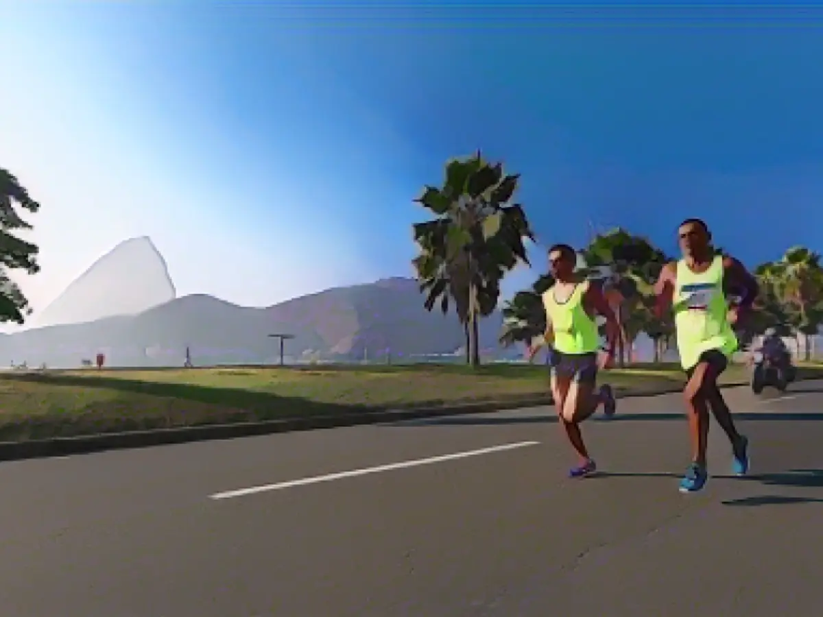 La Sugarloaf Mountain della città non è mai lontana dalla vista durante gli eventi all'aperto come la maratona, la corsa a piedi e il ciclismo su strada.