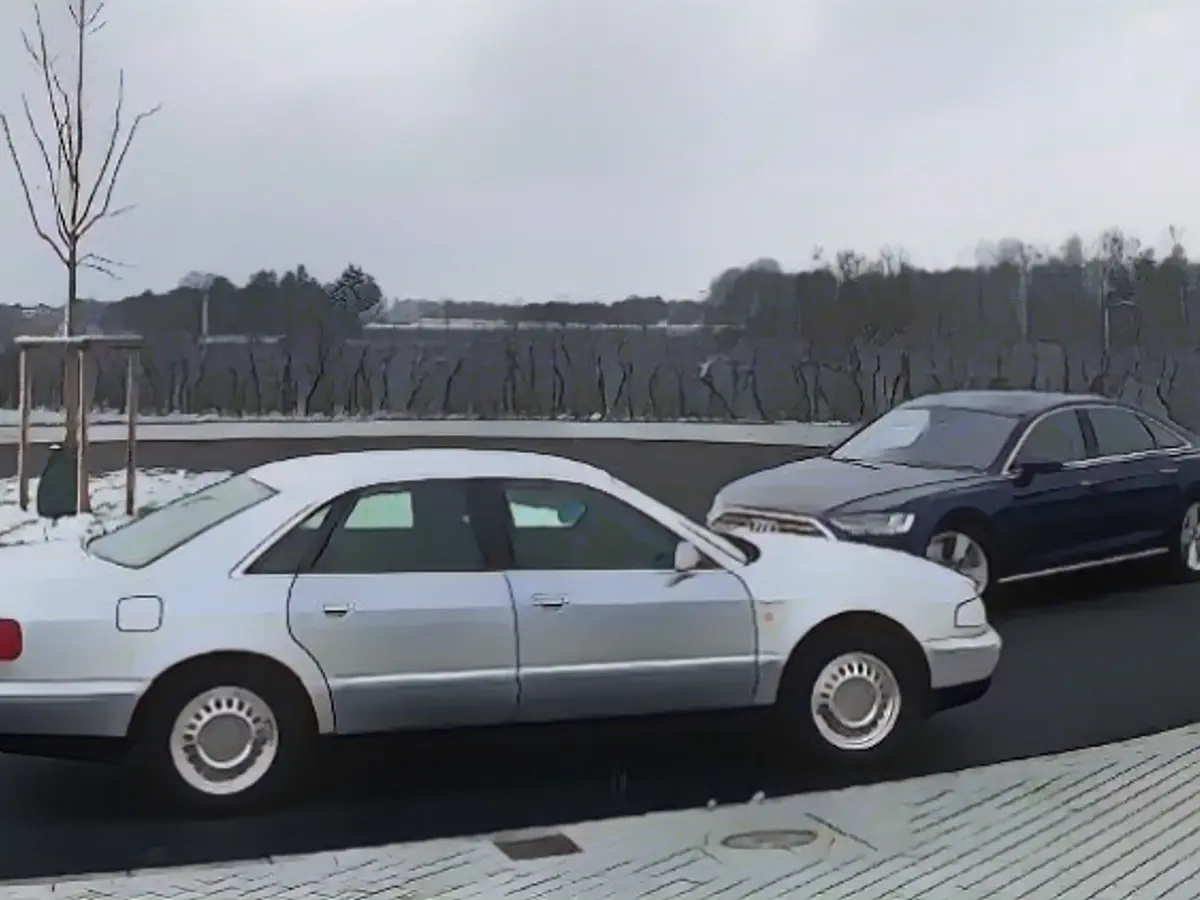 С моделью A8 в 1994 году Audi окончательно закрепилась в классе люкс.