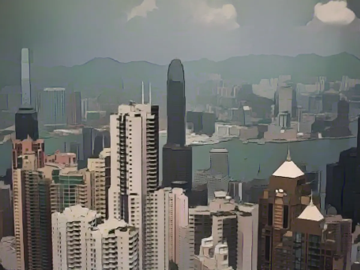 В следующем году в календарь добавятся новые гламурные места, в том числе Гонконг.