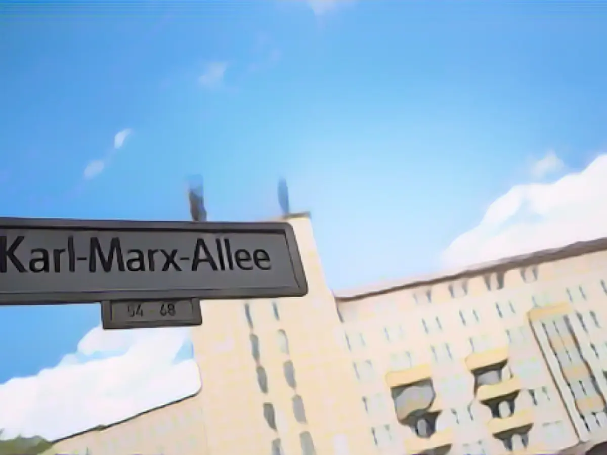 „Glücklicherweise waren die Berliner Stadtverwaltungen großartig für uns – wir werden auf dem Alexanderplatz in der Nähe des Karl-Marx-Boulevards im Zentrum Berlins spielen“, sagte Agag.