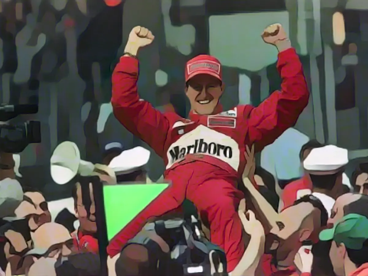Пять побед Хилла сравнялись с Михаэлем Шумахером в 2001 году.