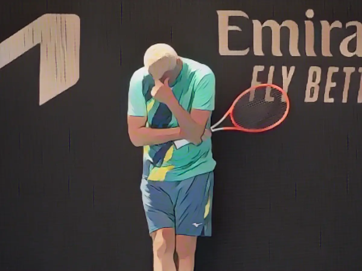 Tomic mostra-se frustrado durante a sua derrota em sets directos.