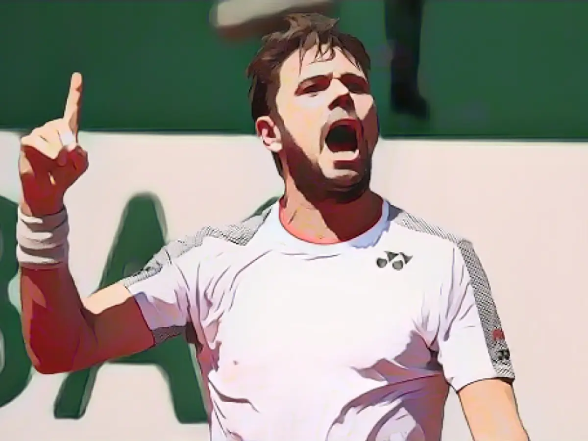 2015 şampiyonu Stan Wawrinka, Grigor Dimitrov karşısında aldığı 7-6 7-6 7-6'lık galibiyetle kariyerinin 500. galibiyetini elde etti. Maç Cuma günü iki setin ardından karanlık nedeniyle askıya alınmıştı.