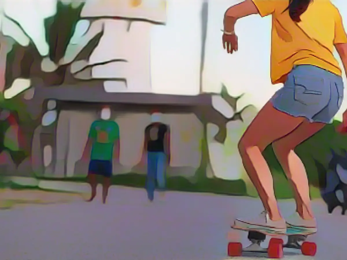 Skateboardingul îi ține pe copii în mișcare. De asemenea, exercițiile fizice îmbunătățesc concentrarea și atenția tinerilor.