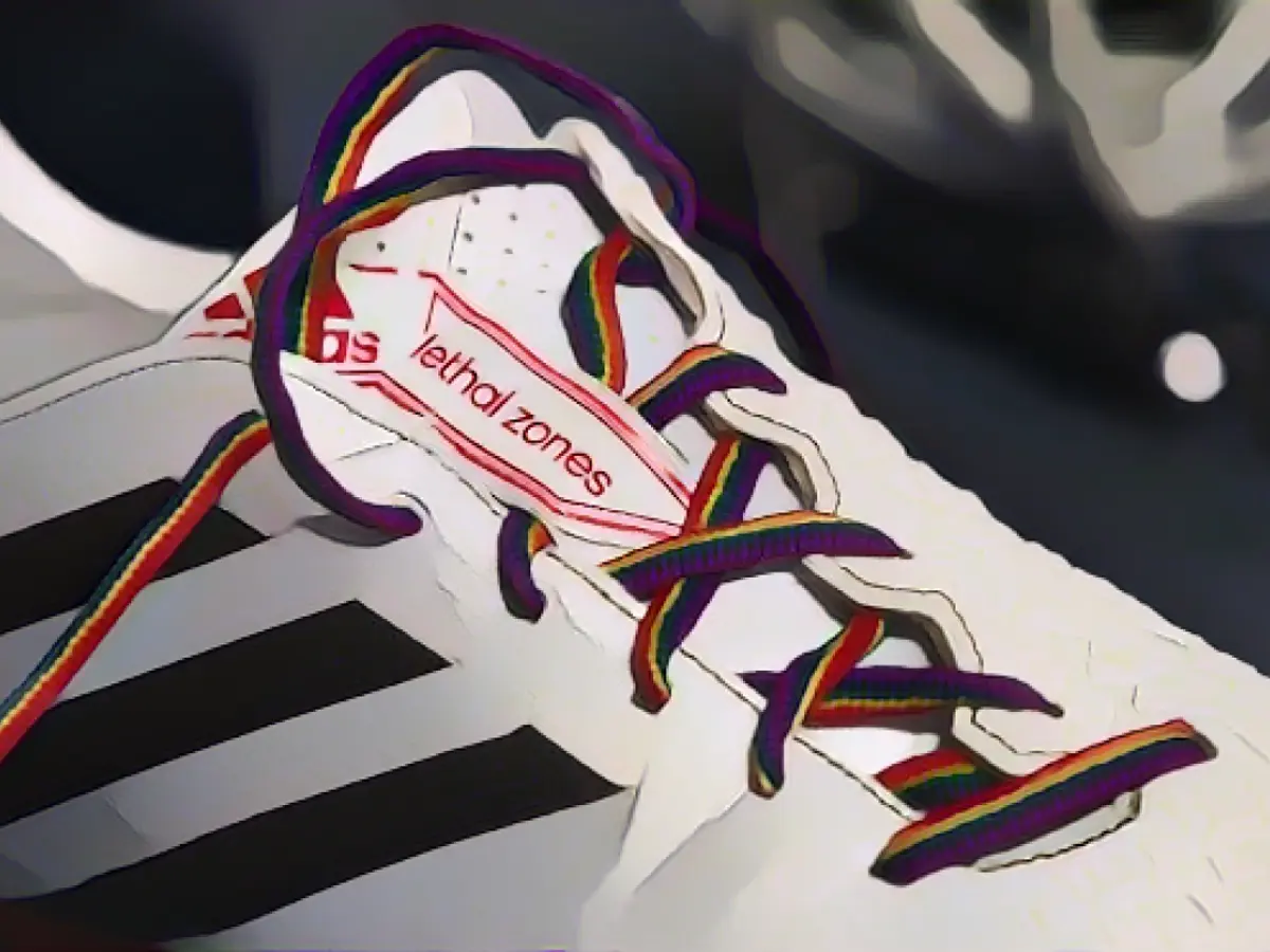 Die Regenbogenspitzen-Kampagne von Stonewall läuft den ganzen Dezember über