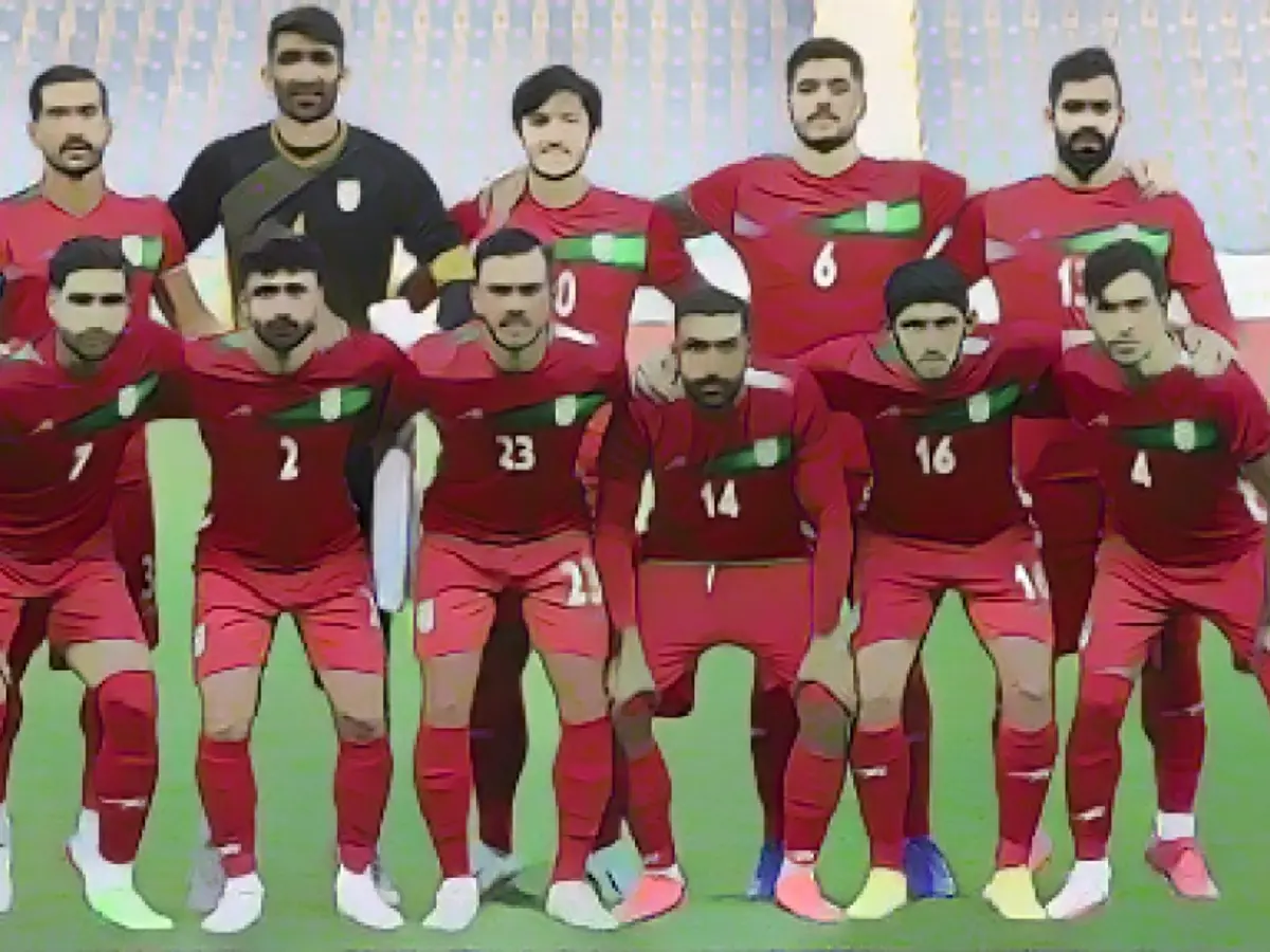 În pregătirea pentru Cupa Mondială din Qatar, Iranul a jucat împotriva Uruguayului într-un meci amical în Austria, în luna septembrie.