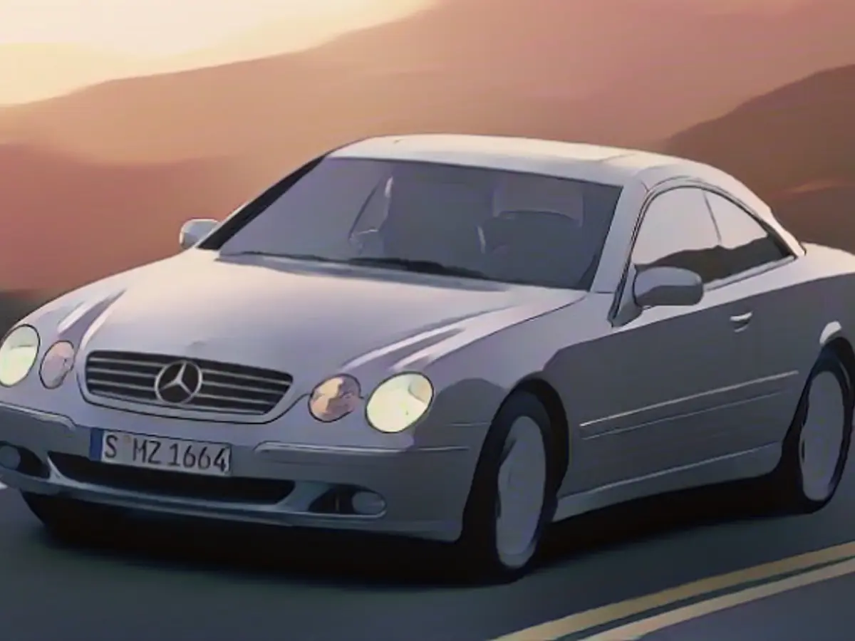 Mercedes CL from 1999 with bi-xenon headlights.