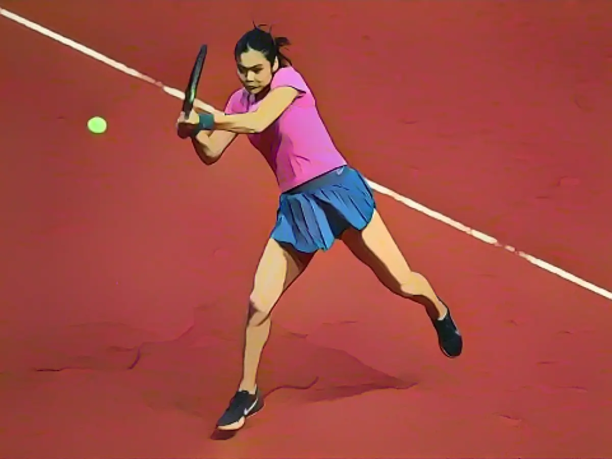 Răducanu s-a confruntat cu accidentări de când a câștigat primul ei Grand Slam, la US Open, în 2021.