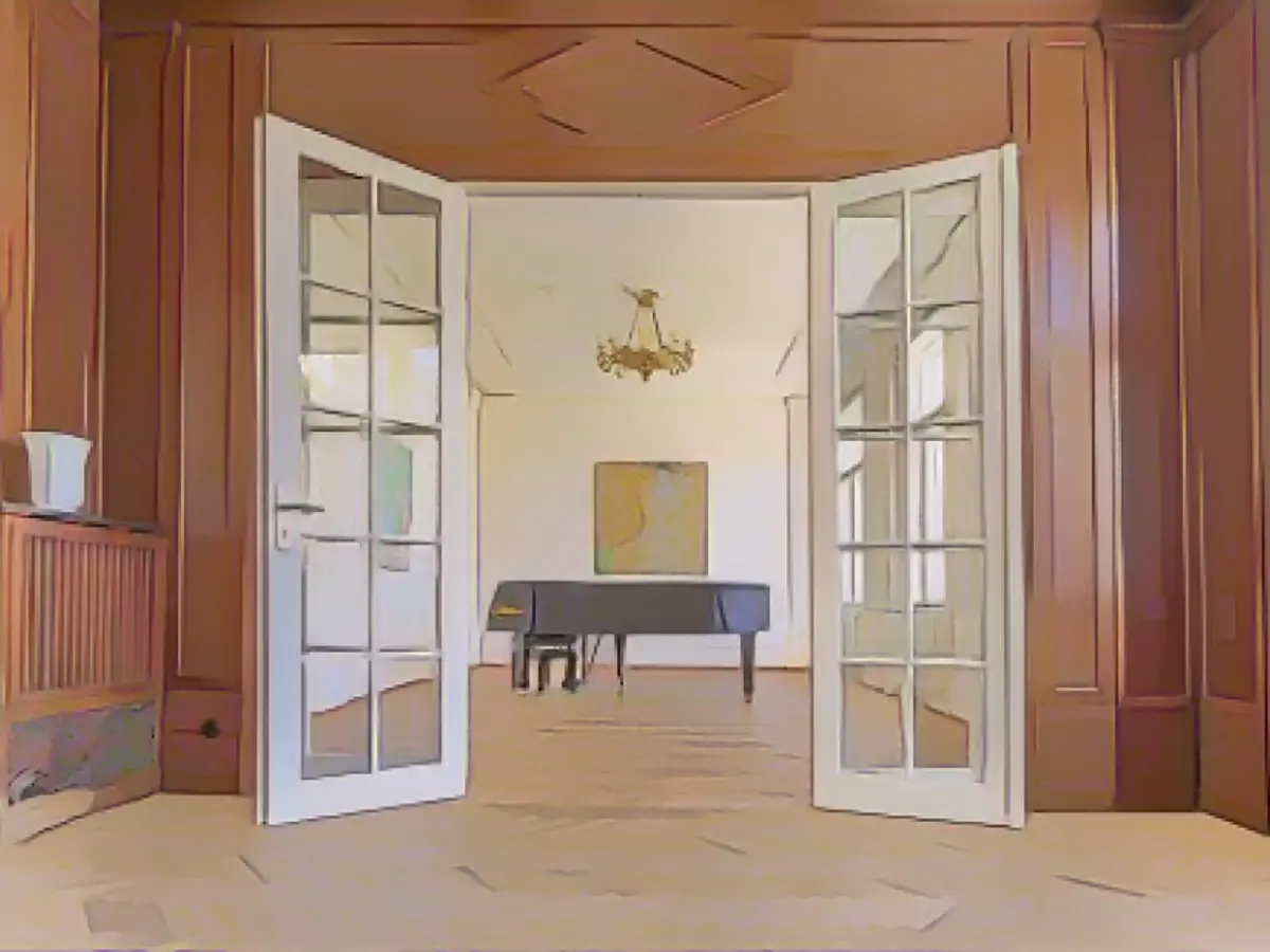L'elegante interno ristrutturato della cosiddetta Villa Klimt, che ospitava lo studio del pittore.