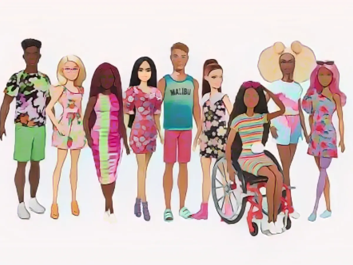La linea di Barbie Fashionista 2022.