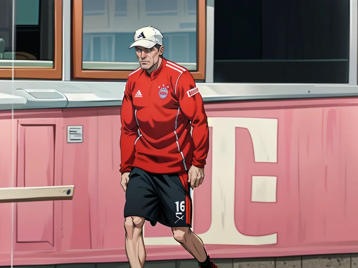 Thomas Tuchel, l'entraîneur du Bayern, se rend à l'entraînement secret à la Säbener Straße à 10 h...