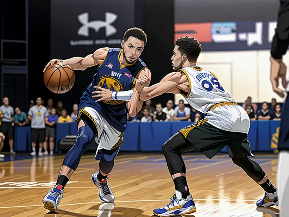 Stephen Curry (links), Golden State Warriors und zweifacher Most Valuable Player (MVP) der NBA, spielt den Ball während einer Übung mit jungen Spielern in Manila am 5. September 2015 in den limitierten Basketballschuhen 