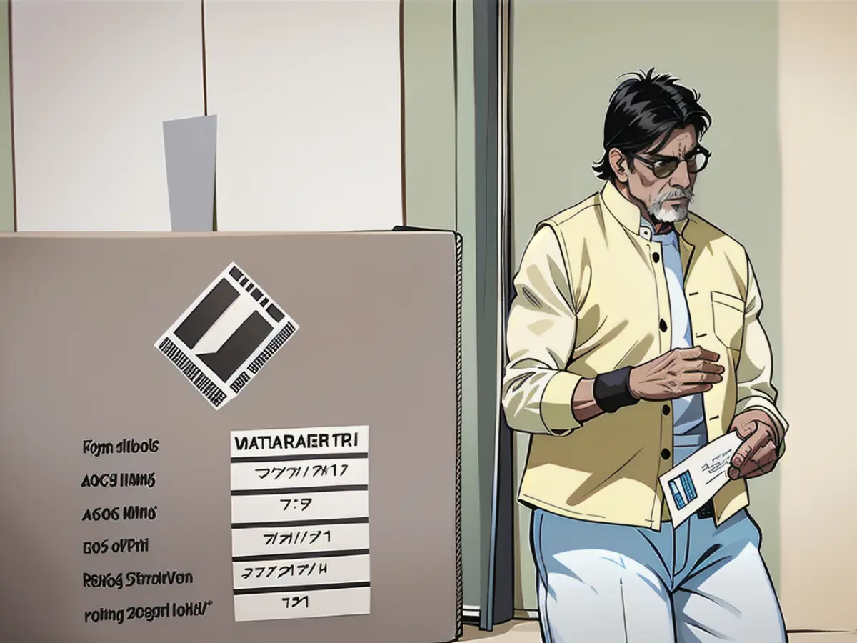 Bollywood actor Amitabh Bachchan at a polling station in Mumbai on May 20, 2024.