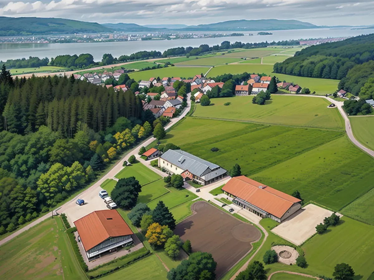 Der Pferdehof von Roland Schmidt liegt idyllisch am Ortsrand der Bodensee-Gemeinde Allensbach