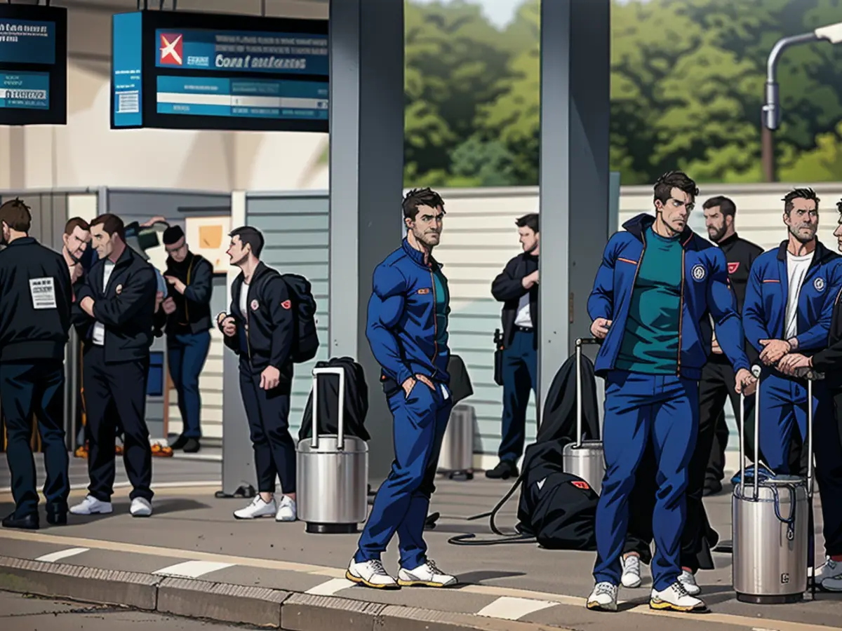 Les stars de la DFB entourent Thomas Müller (au centre) sur la piste d'Erfurt
