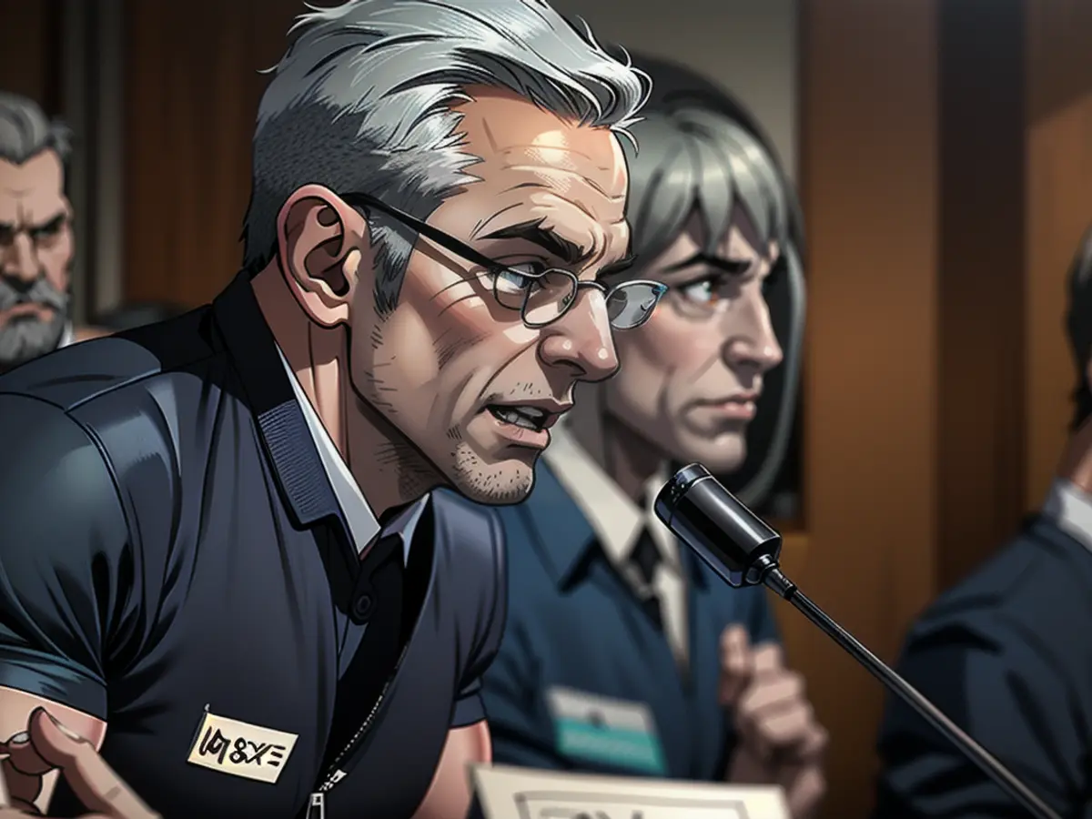 Previously highranking Navy official in the United States detained