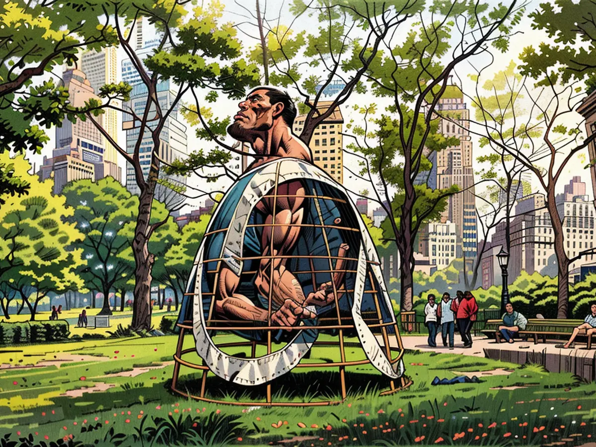 L'opera d'arte intatta, vista in mostra in Madison Square Park nel 2023.