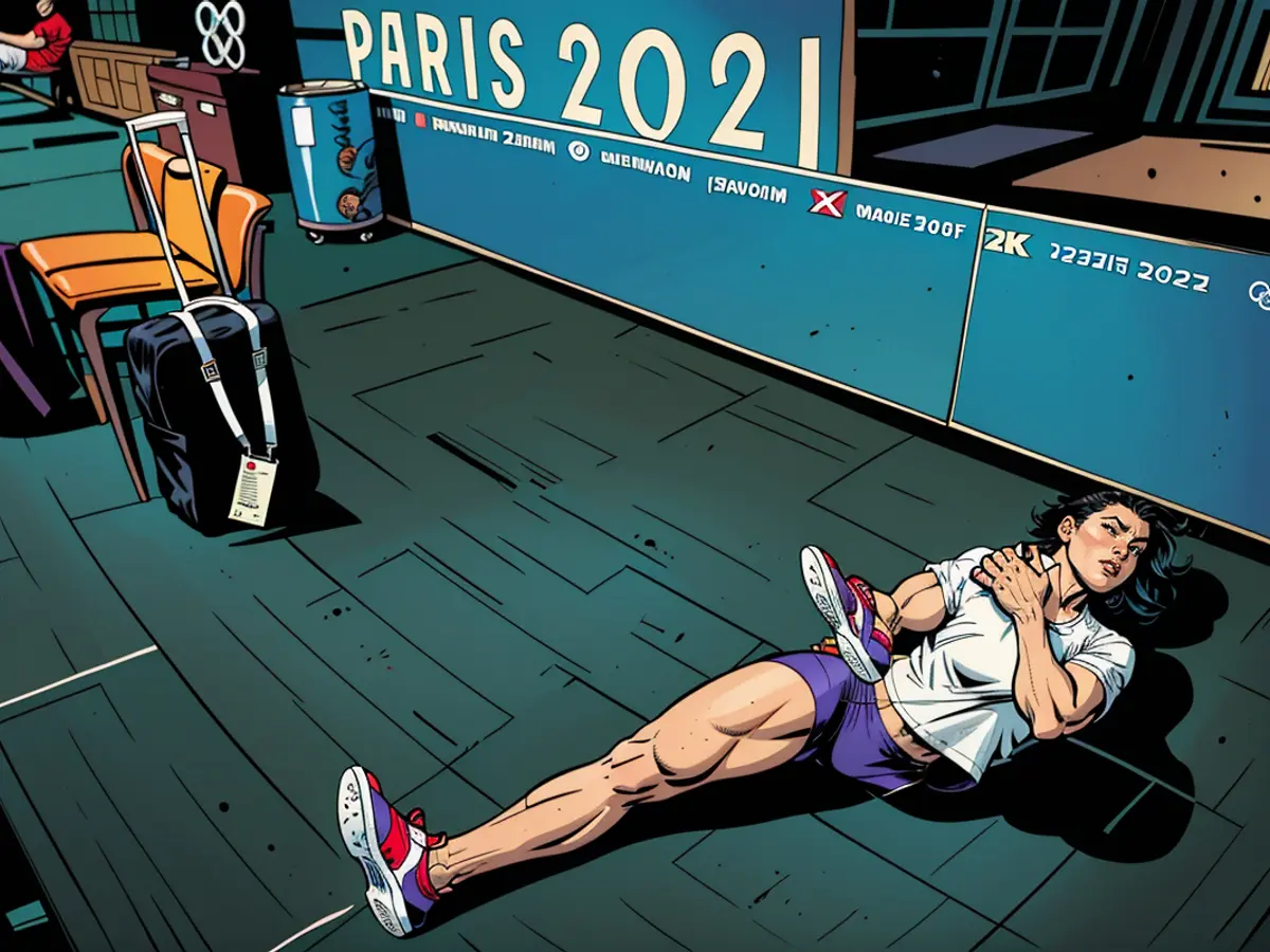 Мариа Ксо из Испании растягивается во время тренировочной сессии по настольному теннису накануне торжественной церемонии открытия летних Олимпийских игр 2024 года в Париже.