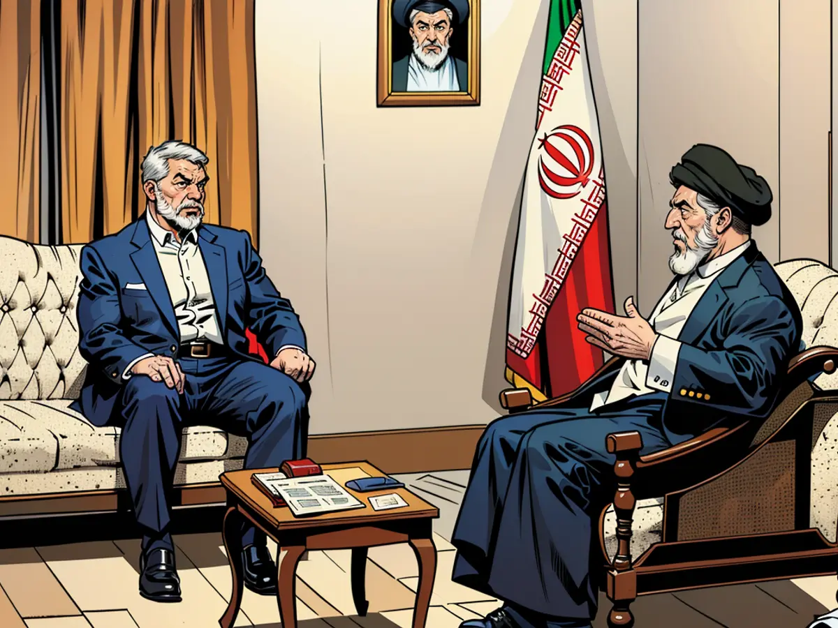 Верховный лидер Ирана аятола Али Хаменеи изображен с Ханиеййей - за несколько часов до его убийства