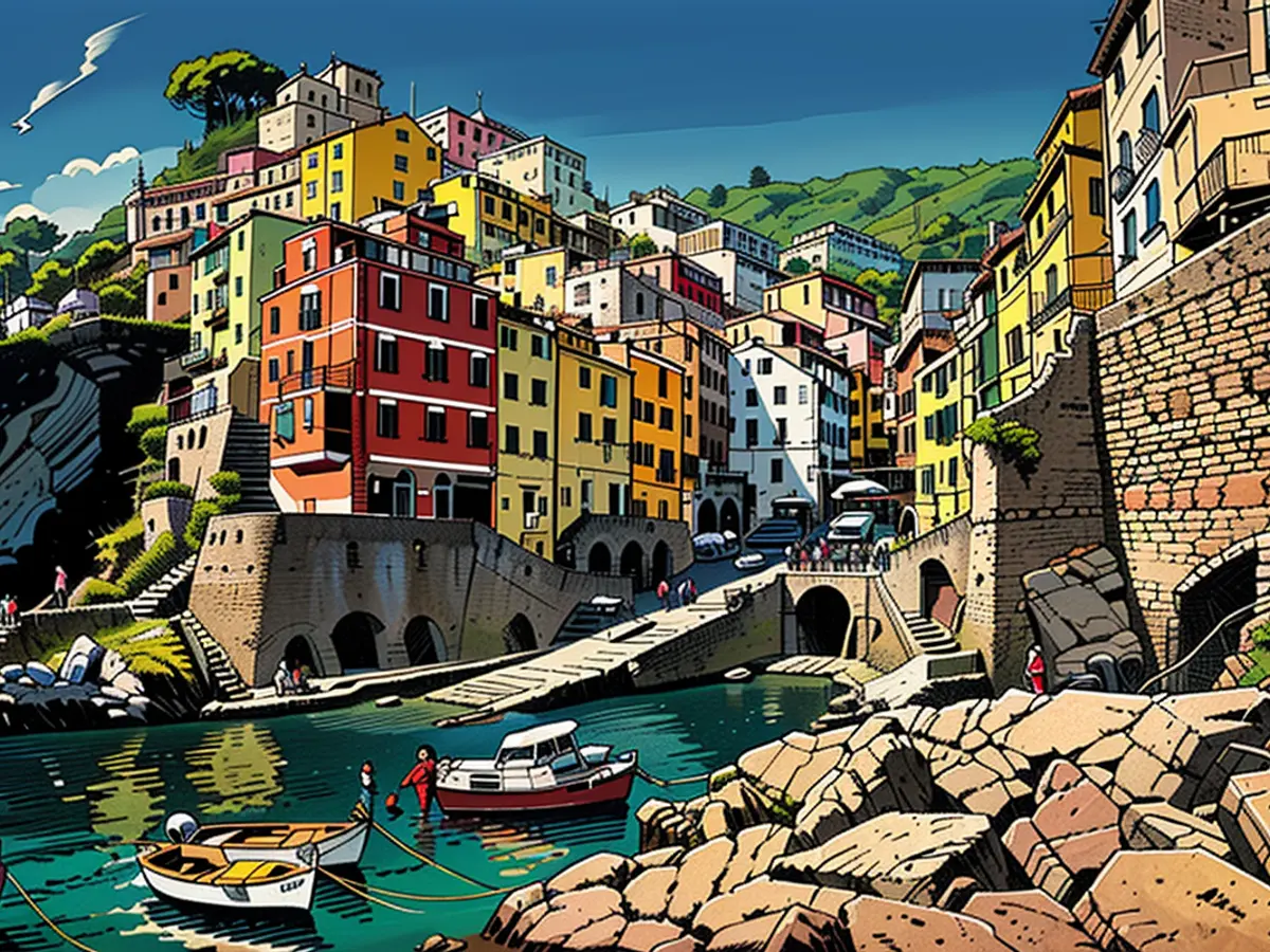 Edifici colorati sono visibili nel villaggio di Riomaggiore il 24 giugno 2021, Parco Nazionale Cinque Terre, vicino La Spezia, Nordovest Italia.