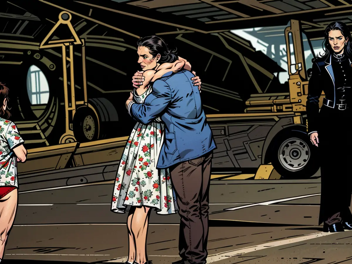 All'aeroporto nello stato Americano del Maryland, i liberati abbraccino i loro parenti: l'ex marine statunitense Paul Whelan accoglie sua sorella, ...
