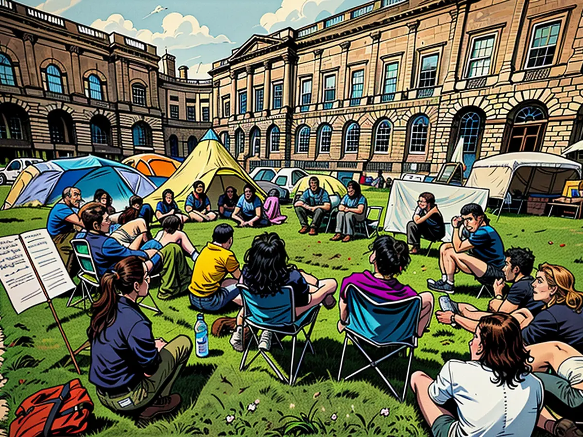 La Universidad de Edimburgo, Old College, testifica una protesta estudiantil contra el conflicto de Gaza. De manera similar, los estudiantes en ciudades como Leeds, Newcastle y Bristol han establecido sitios de protesta cerca de sus edificios universitarios. Esto refleja la creciente ola de protestas en el campus que comenzó en Estados Unidos aproximadamente un mes antes. La fotografía fue captada el 8 de mayo de 2024.