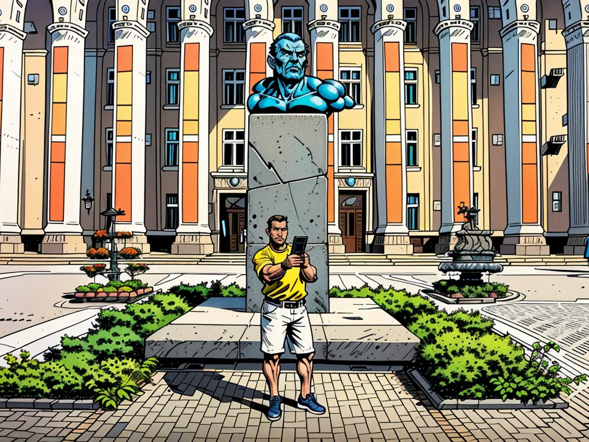 In September 2023, an individual captures a self-portrait featuring a Lenin statue, situated before the legislative hall in Tiraspol, Transnistria.