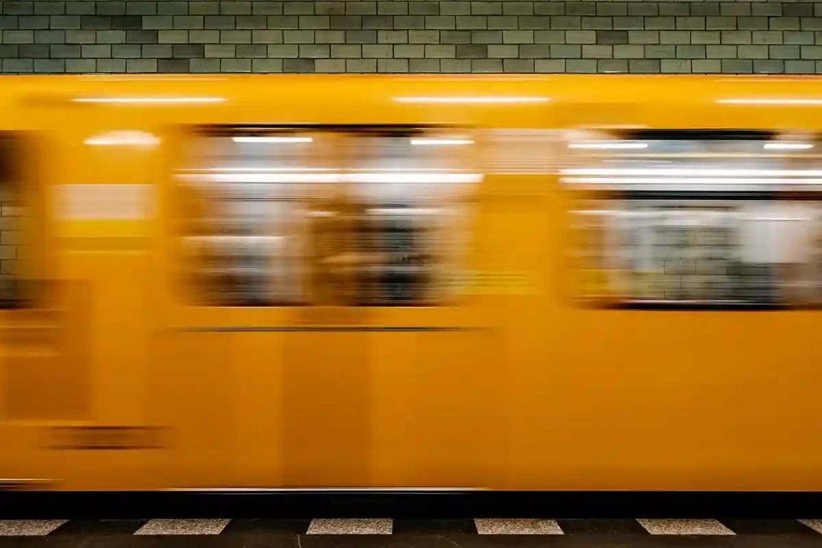 Сложная транспортная инфраструктура Берлина. Фото: Heye Jensen / Unsplash.com