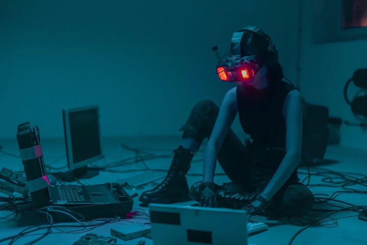 Российские хакеры объявили войну десятку государств