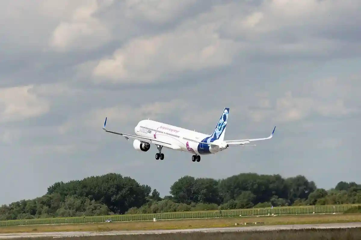 Взлет нового лайнера Airbus 321 XLR. Фото: Bengt Lange / Bockfilm / Airbus.com